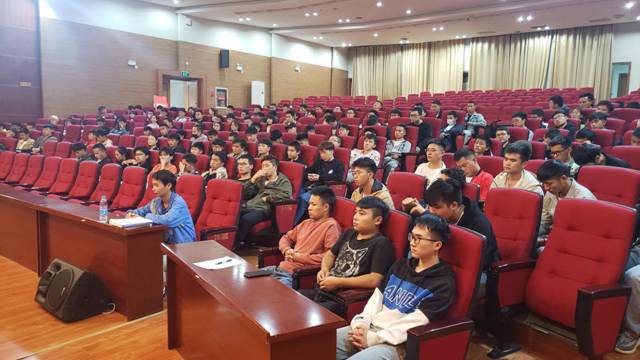 说明: 74e7378cecbc6a6ae9daeb64d6512b8